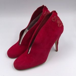 Scorah Pattullo Red Heart High Heels NWT